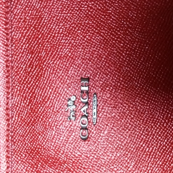 NEW - COACH 3pc Matching Large Red Metallic Tote, Wallet, and Wristlet Set - Picture 7 of 16